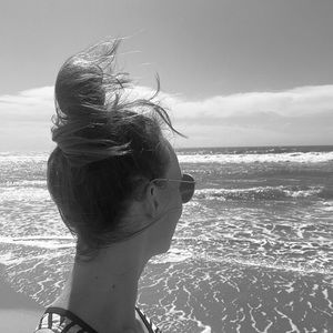 Meet your Posher, Whitney